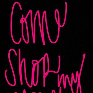 find great deals!! clothing, shoes, and more!!!💋